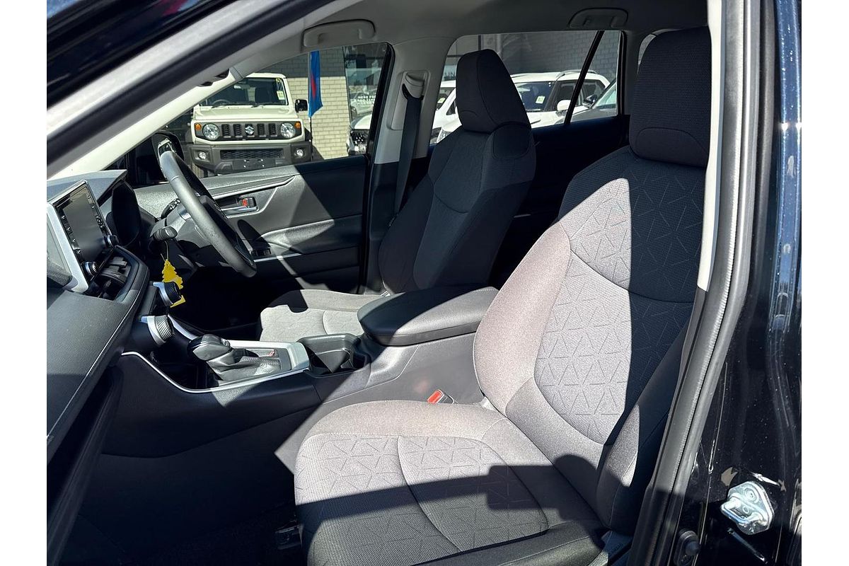 2020 Toyota RAV4 GXL MXAA52R