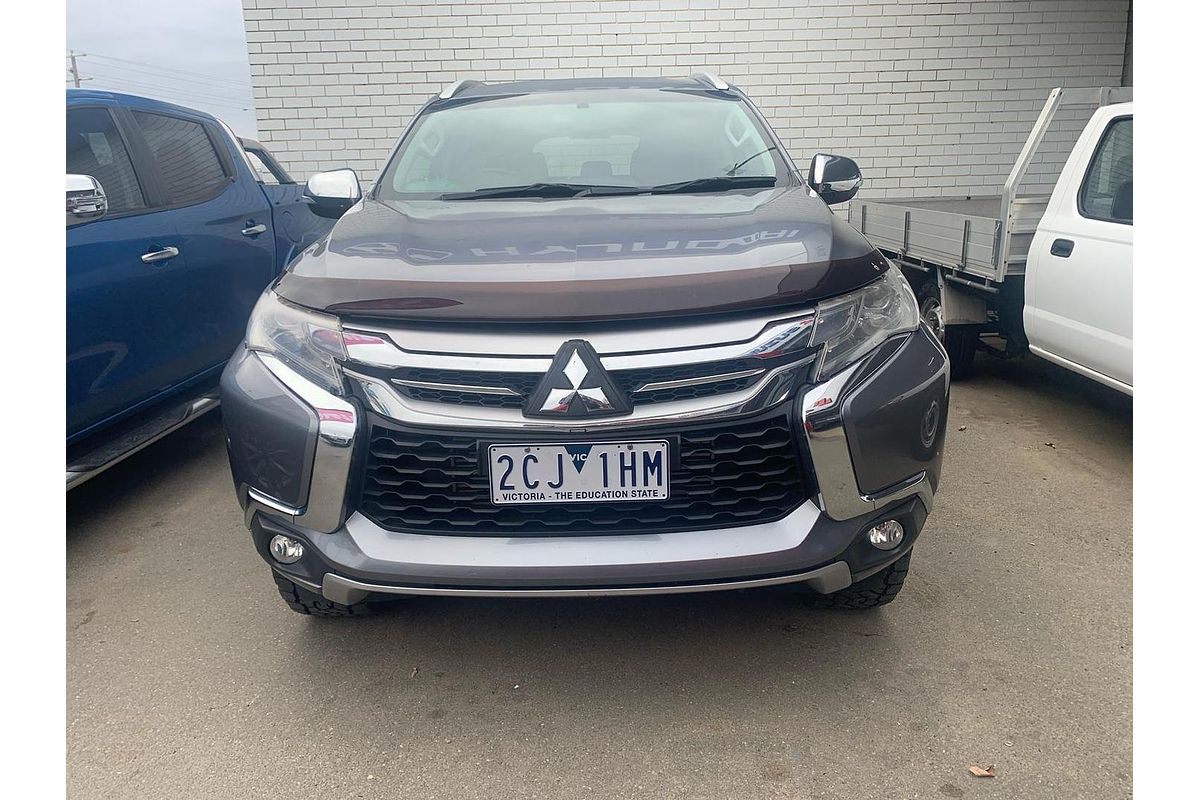 2016 Mitsubishi Pajero Sport GLX QE