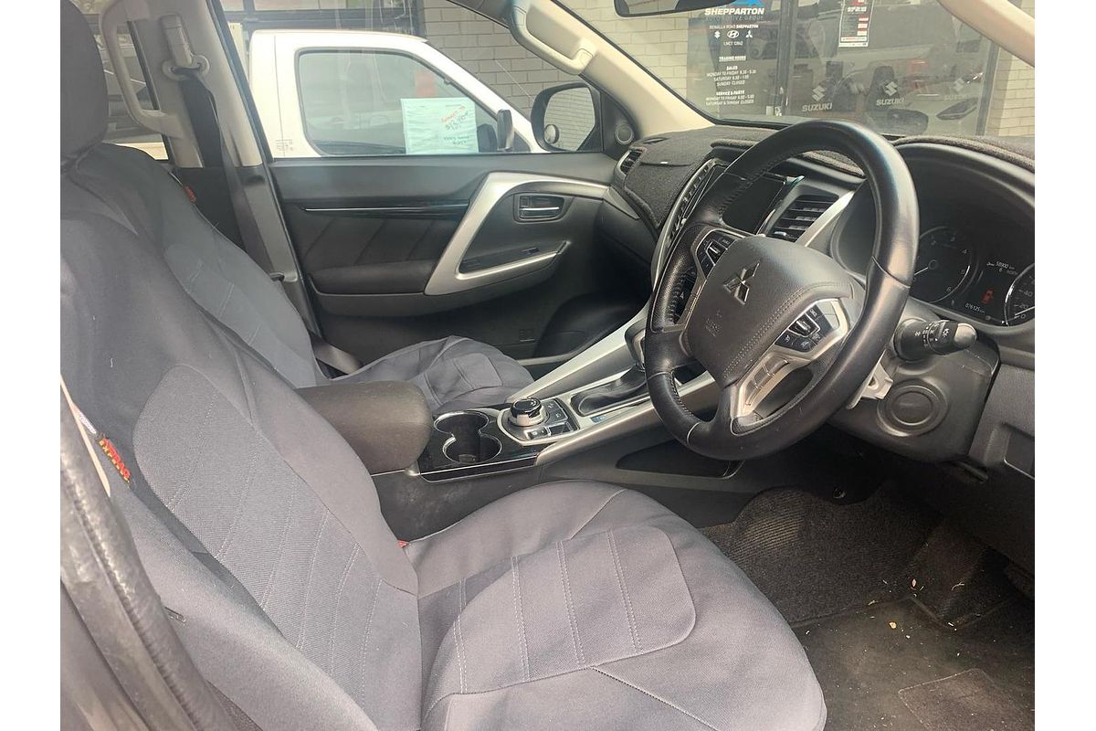 2016 Mitsubishi Pajero Sport GLX QE