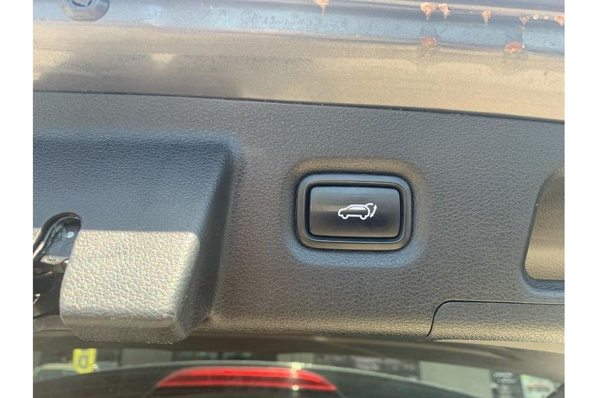 2020 Hyundai Santa Fe Highlander TM.2