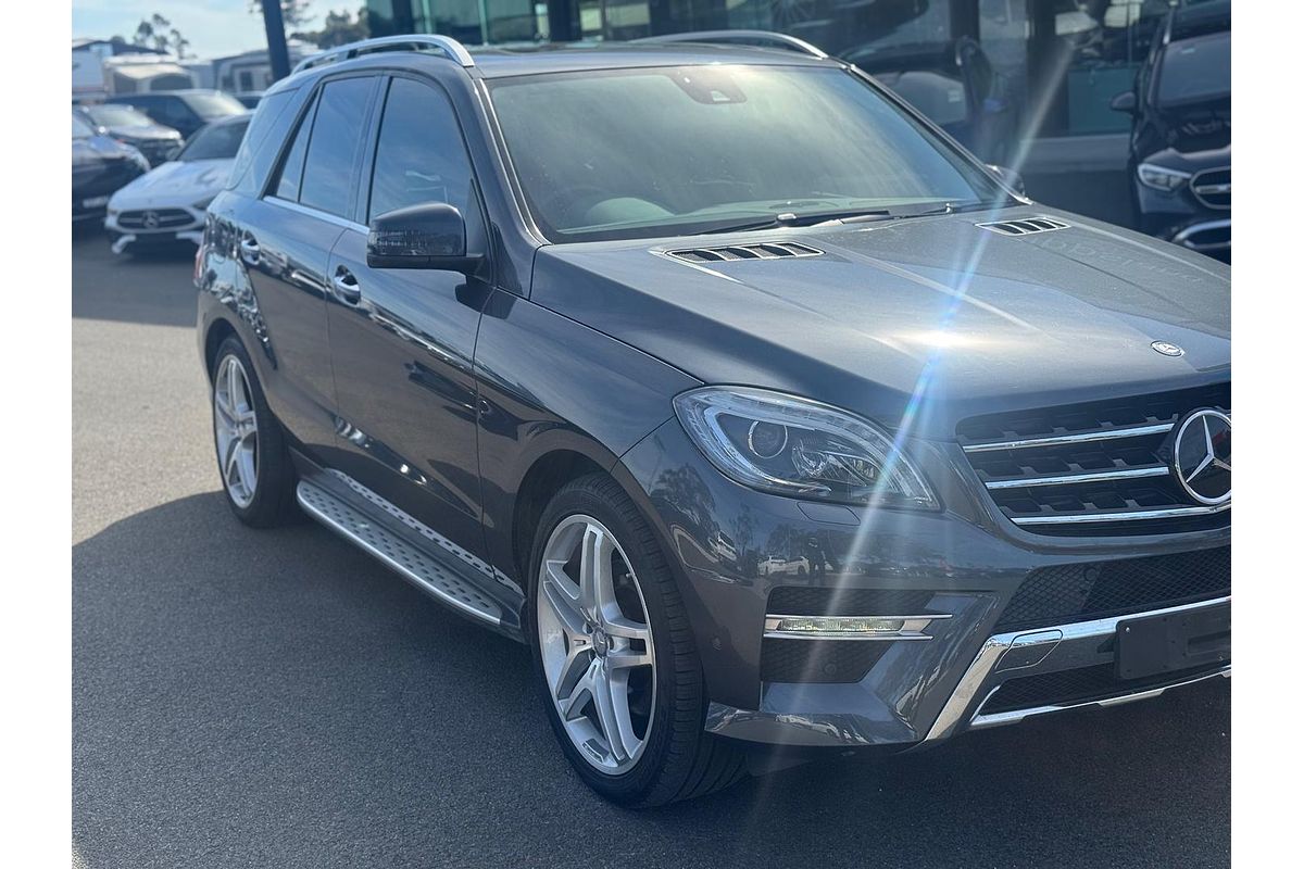 2013 Mercedes-Benz M-Class ML350 BlueTEC W166