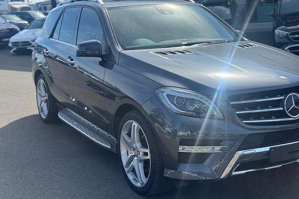 2013 Mercedes-Benz M-Class ML350 BlueTEC W166