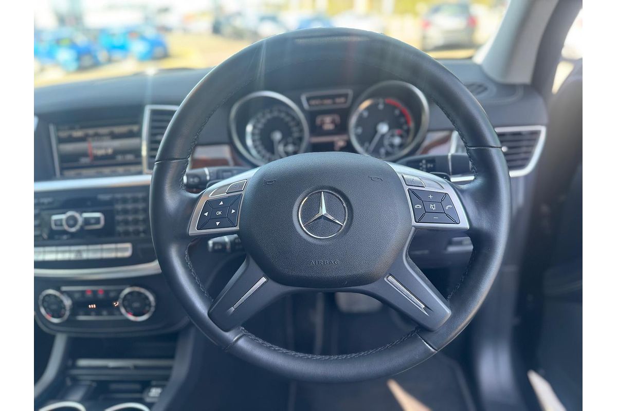 2013 Mercedes-Benz M-Class ML350 BlueTEC W166