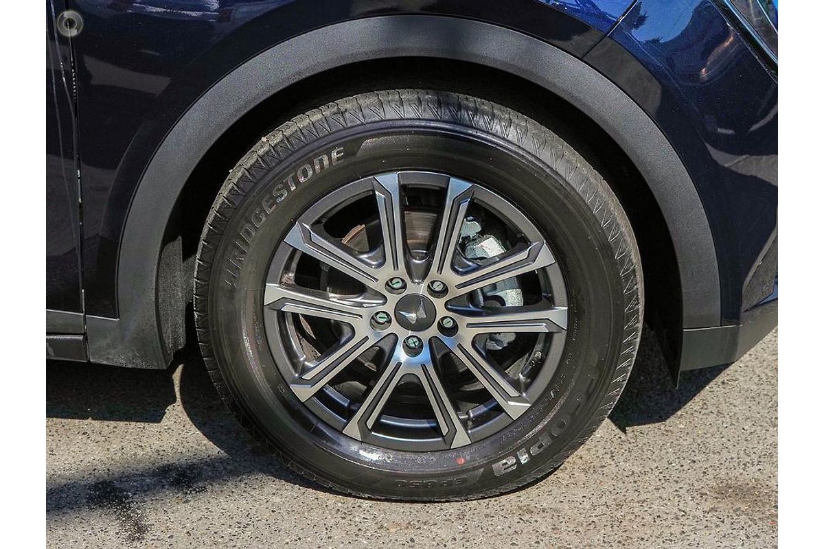 2025 Mahindra XUV700 AX7L
