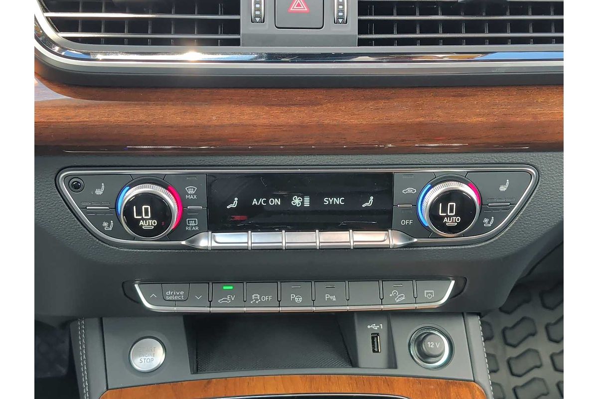 2024 Audi Q5 S line Prestige