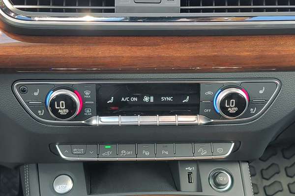 2024 Audi Q5 S line Prestige