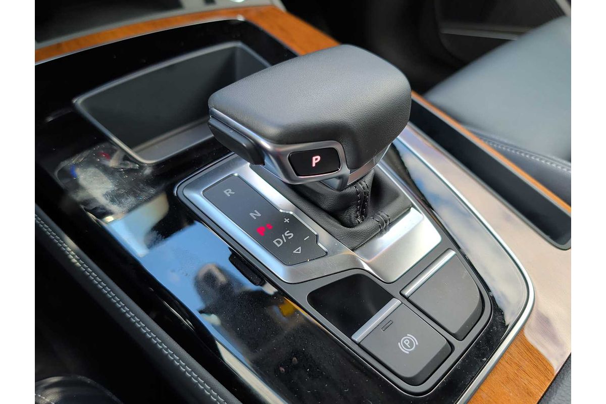 2024 Audi Q5 S line Prestige