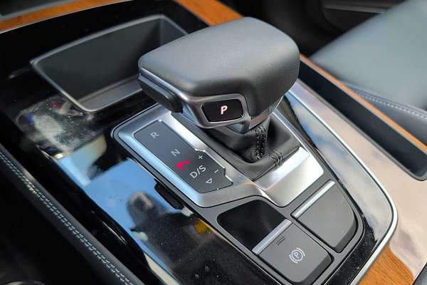 2024 Audi Q5 S line Prestige