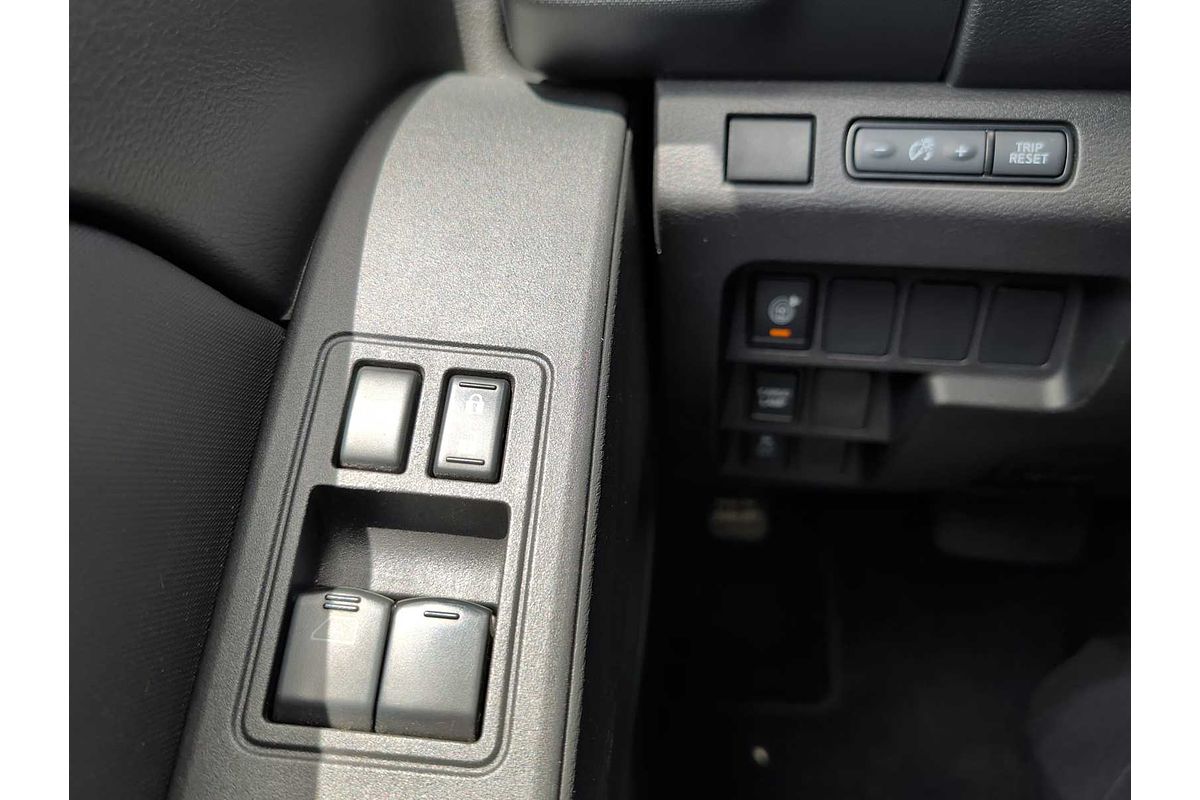 2023 Nissan Frontier S