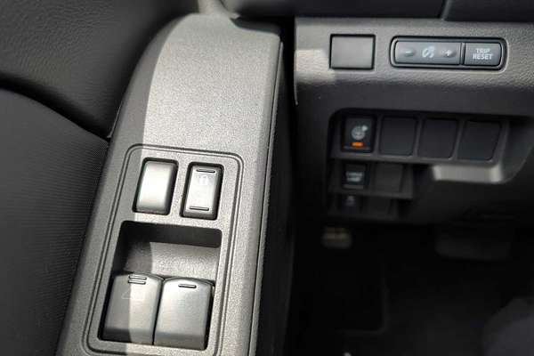 2023 Nissan Frontier S