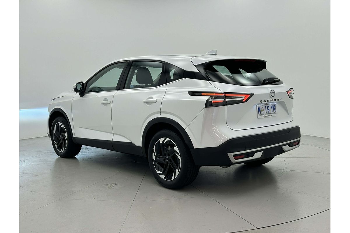 Nissan QASHQAI CVT ST-L Nissan QASHQAI CVT ST-L