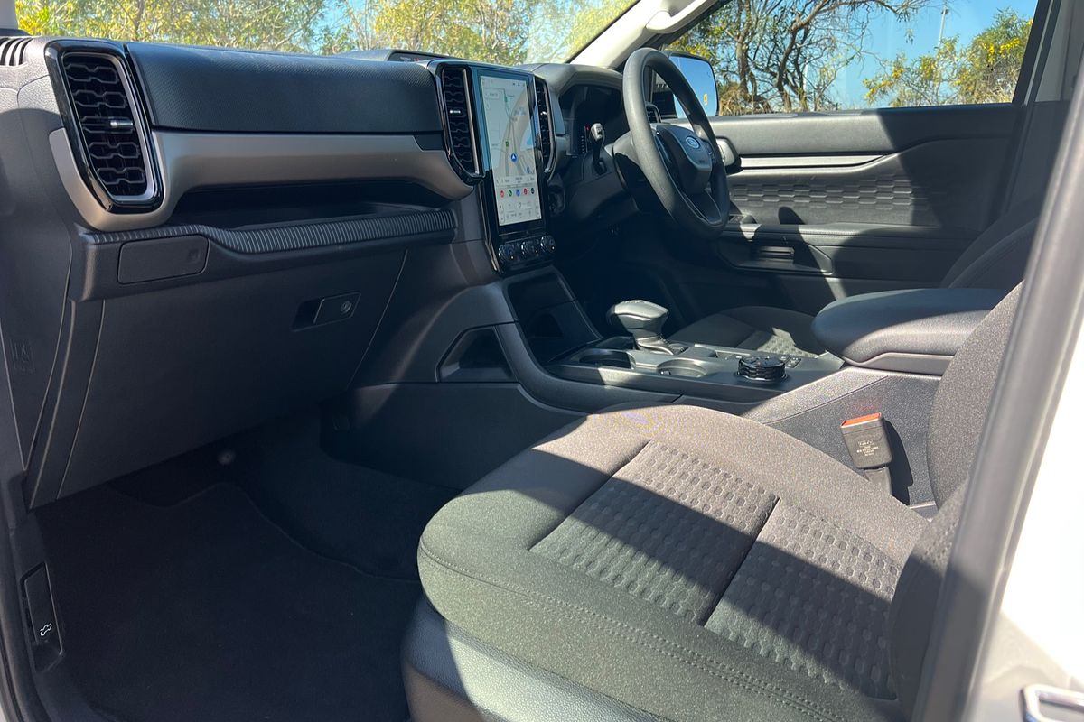 2024 Ford Everest Ambiente 2.0L