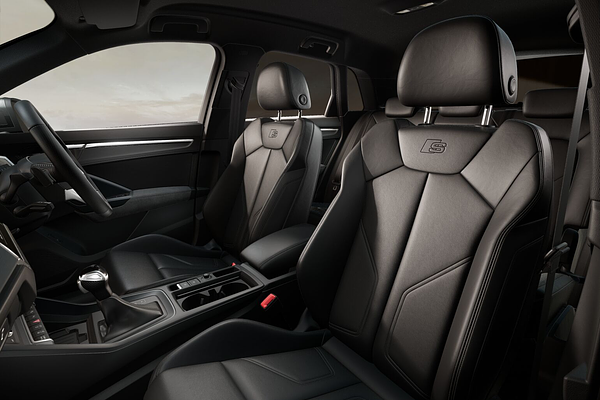 2025 Audi Q3 35 TFSI S line edition F3