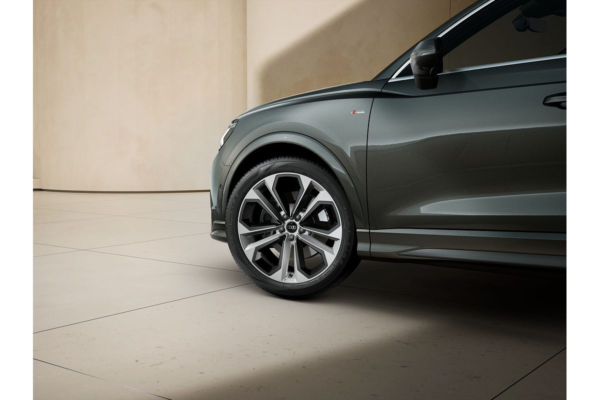 2025 Audi Q3 35 TFSI S line edition F3