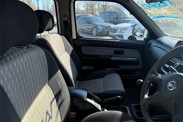 2013 Nissan Navara ST-R D22 4X4