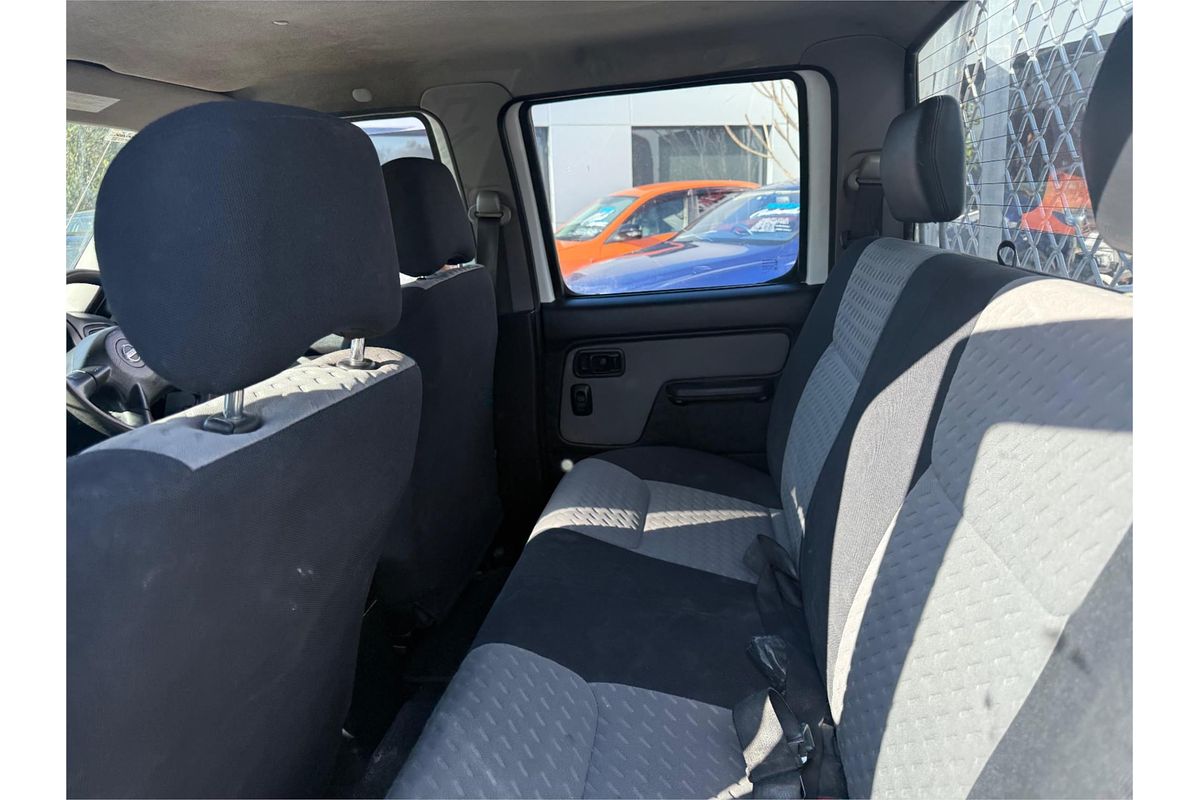2013 Nissan Navara ST-R D22 4X4
