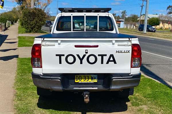 2017 Toyota Hilux SR GUN126R