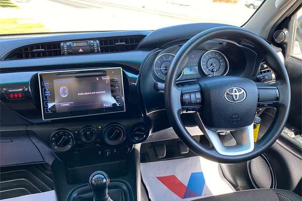 2017 Toyota Hilux SR GUN126R
