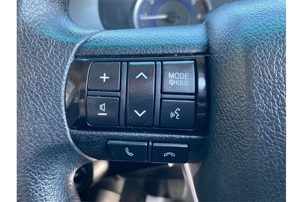 2017 Toyota Hilux SR GUN126R
