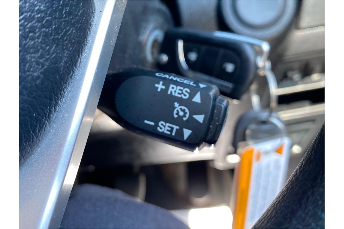 2017 Toyota Hilux SR GUN126R