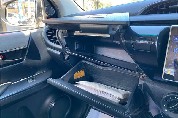 2017 Toyota Hilux SR GUN126R