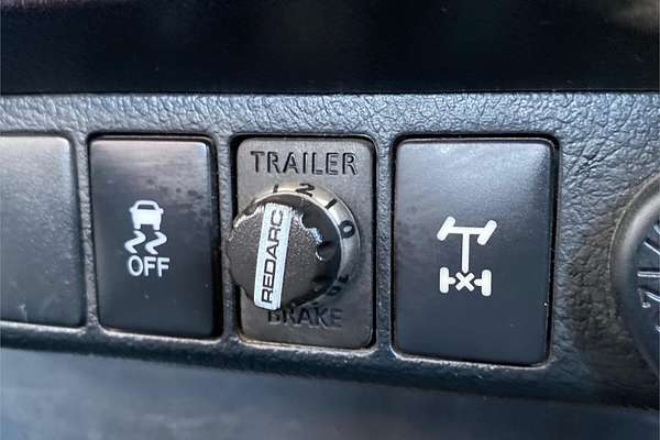 2017 Toyota Hilux SR GUN126R