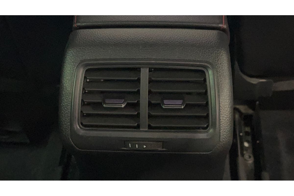 2016 Volkswagen Golf GTI Performance 7