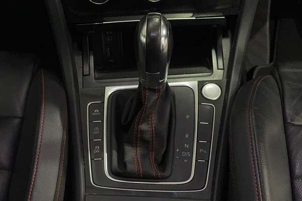 2016 Volkswagen Golf GTI Performance 7