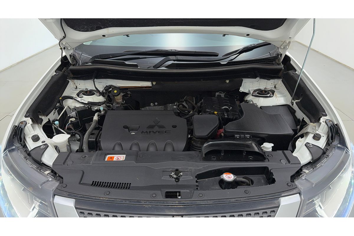 2018 Mitsubishi Outlander ES ADAS ZL