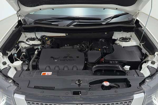 2018 Mitsubishi Outlander ES ADAS ZL