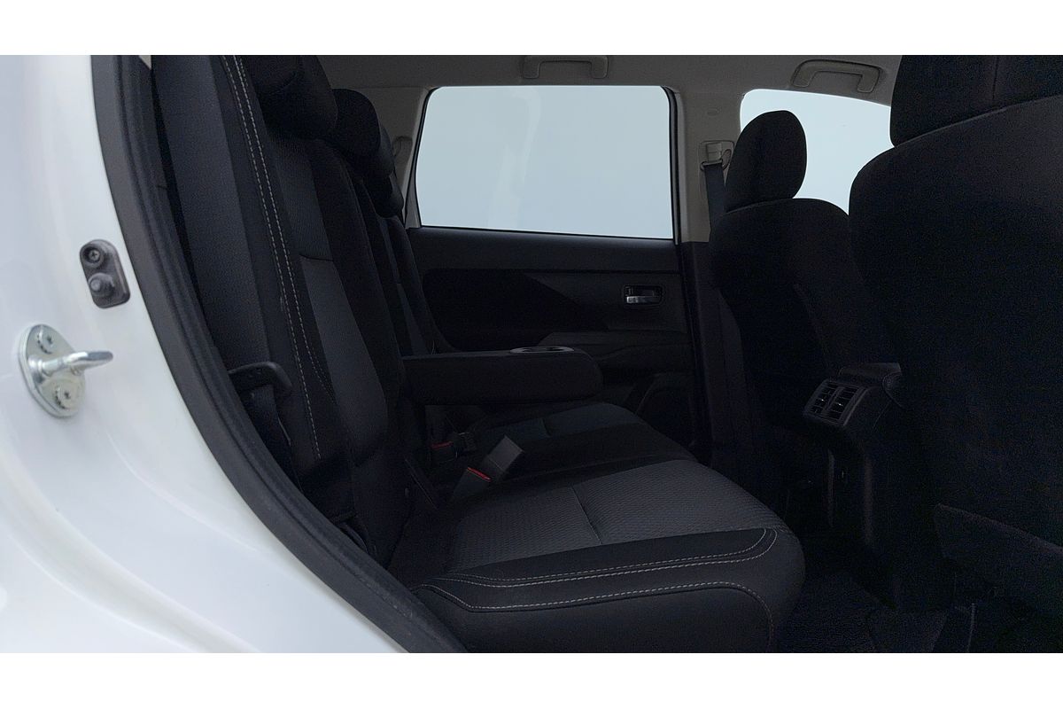 2018 Mitsubishi Outlander ES ADAS ZL