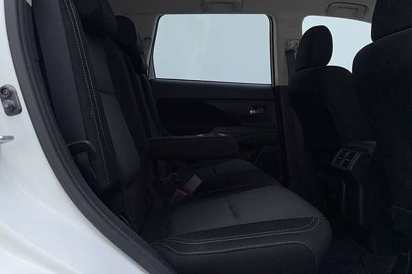 2018 Mitsubishi Outlander ES ADAS ZL