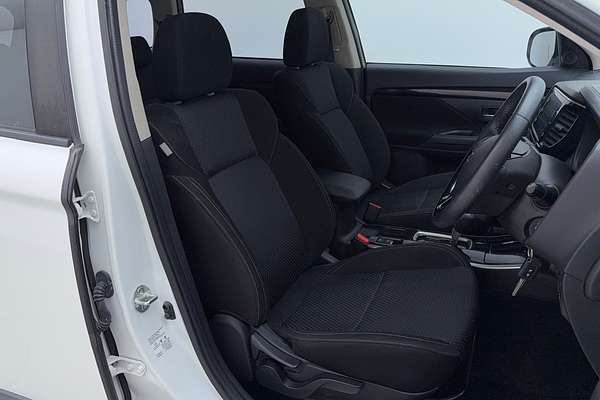2018 Mitsubishi Outlander ES ADAS ZL