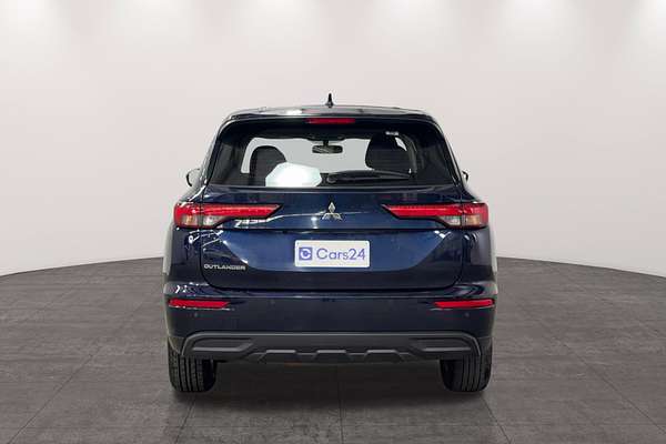 2023 Mitsubishi Outlander ES ZM