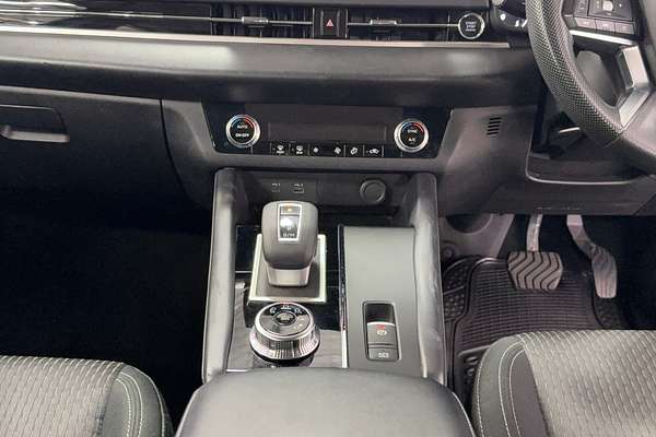 2023 Mitsubishi Outlander ES ZM