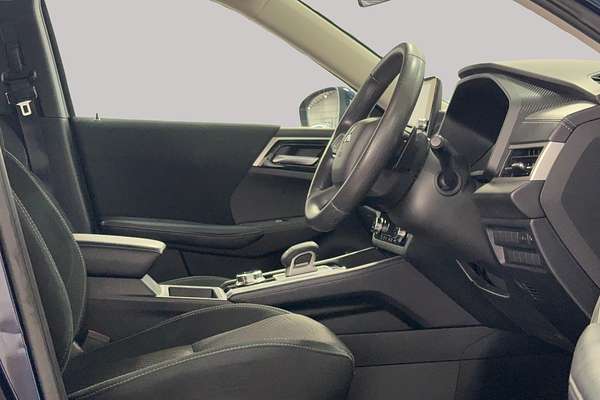 2023 Mitsubishi Outlander ES ZM