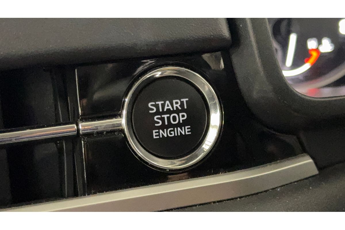 2023 Mitsubishi Outlander ES ZM