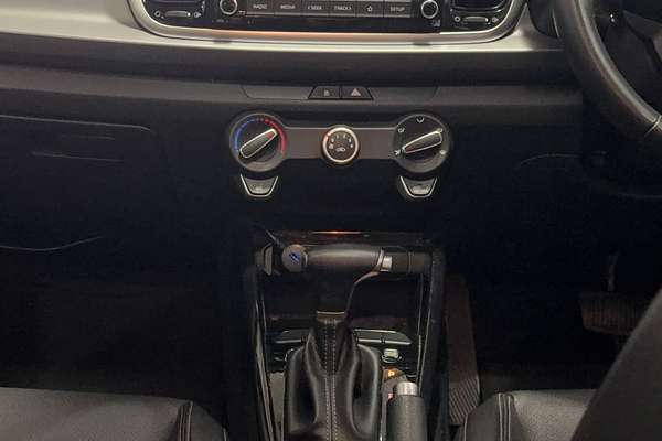 2022 Kia Rio SX YB