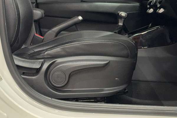 2022 Kia Rio SX YB