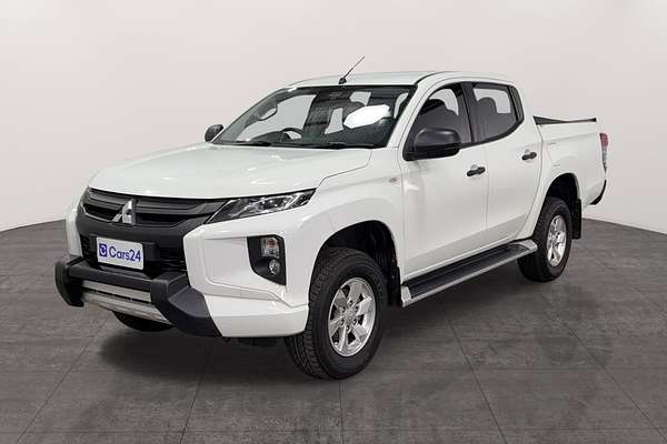 2019 Mitsubishi Triton GLX+ MR 4X4