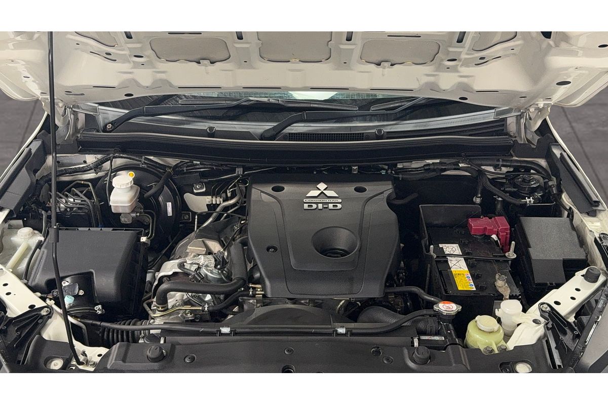 2019 Mitsubishi Triton GLX+ MR 4X4