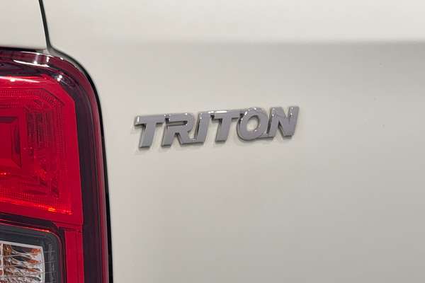 2019 Mitsubishi Triton GLX+ MR 4X4