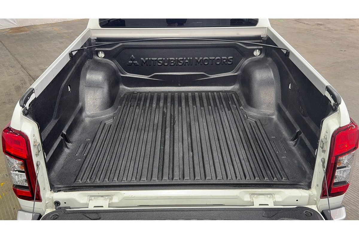 2019 Mitsubishi Triton GLX+ MR 4X4