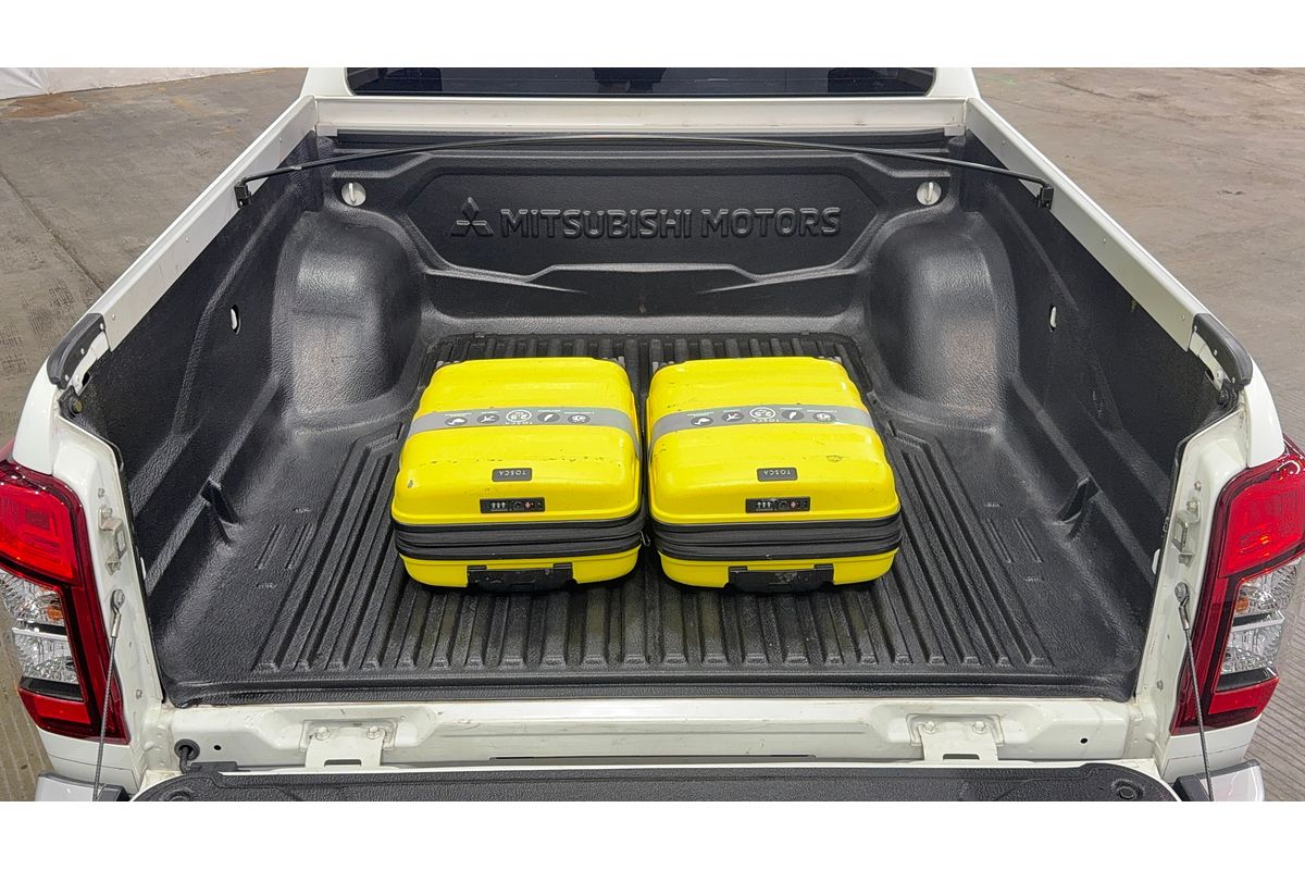 2019 Mitsubishi Triton GLX+ MR 4X4