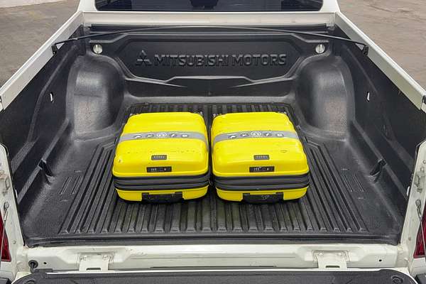 2019 Mitsubishi Triton GLX+ MR 4X4