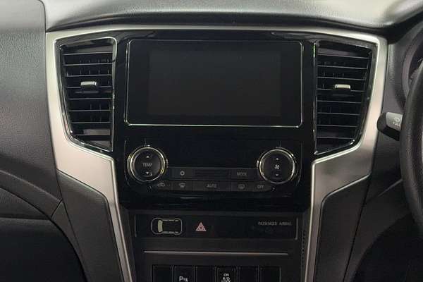 2019 Mitsubishi Triton GLX+ MR 4X4