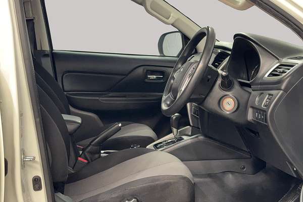 2019 Mitsubishi Triton GLX+ MR 4X4