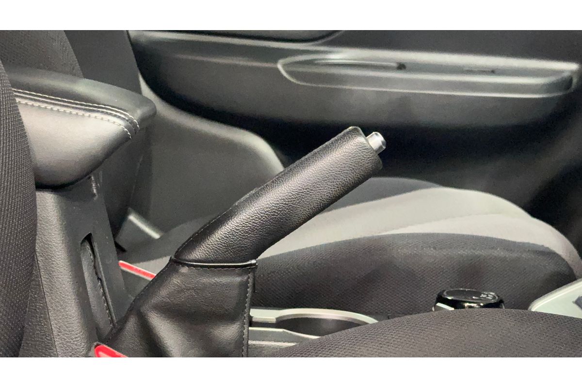 2019 Mitsubishi Triton GLX+ MR 4X4