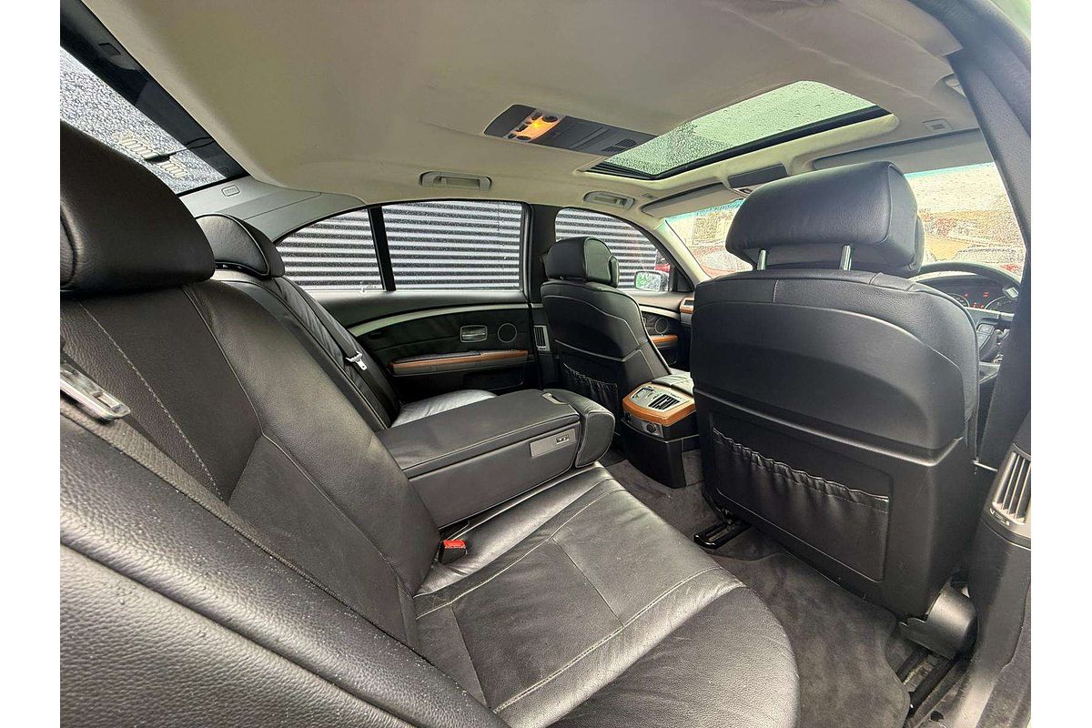 2002 BMW 7 Series 745i E65