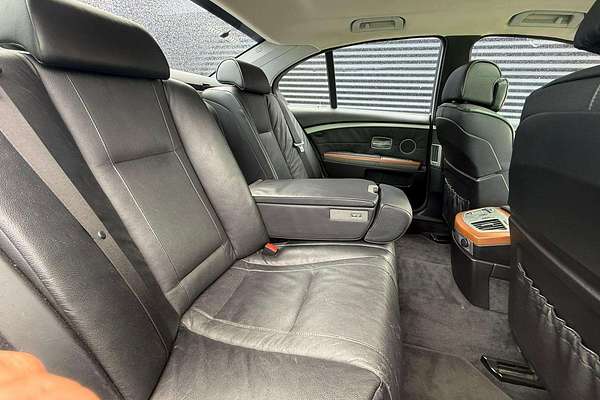 2002 BMW 7 Series 745i E65